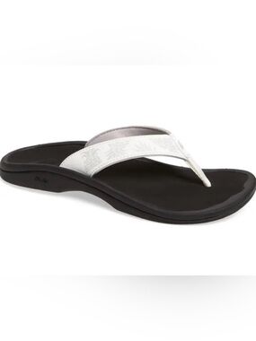 OluKai 'Ohana Women's Beach Sandals in Bright White / Hua size 8